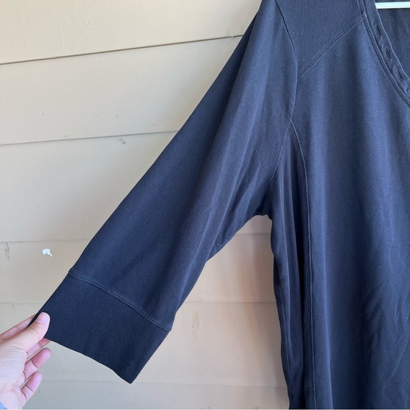 Zenergy by Chico's Black Long Sleeve Tunic Top - Size 22/24 - Modest Casual - Picture 2 of 5